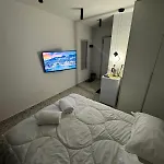 Roomy Tirana