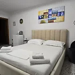 Roomy Tirana