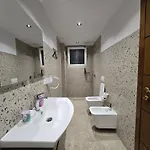 Roomy