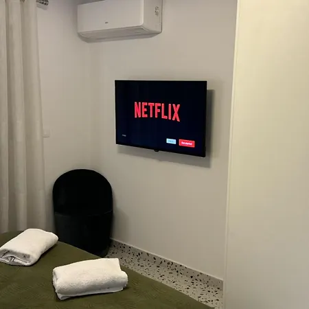 Roomy Апартаменты *