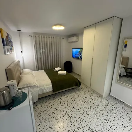 Roomy Апартаменты