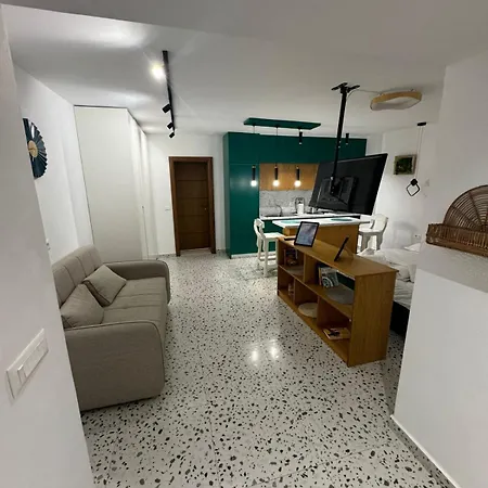 Roomy Appartement Tirana
