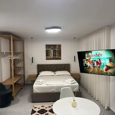 Апартаменты Roomy *